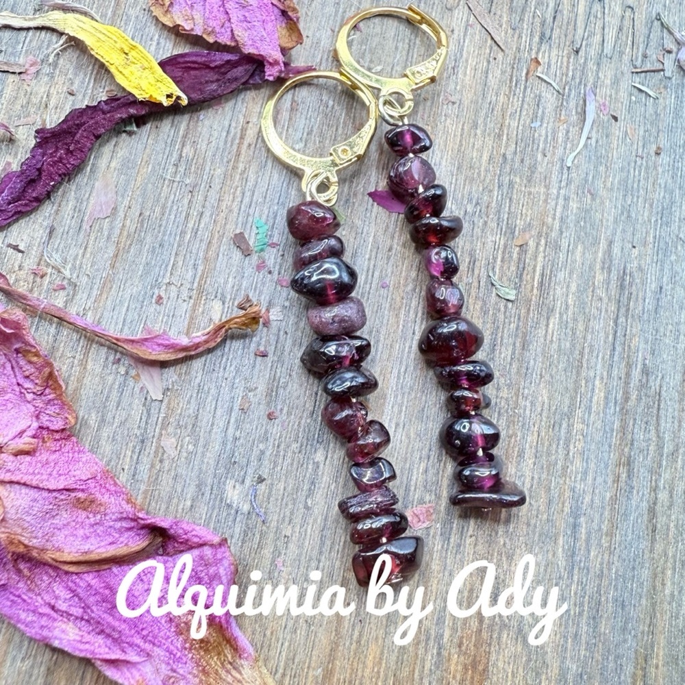 Alquimia Gold and Deep Red garnet long 2” Earrings